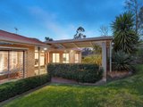 https://images.listonce.com.au/custom/160x/listings/15-nathan-road-eltham-vic-3095/041/00942041_img_11.jpg?P__zWzbnn6w