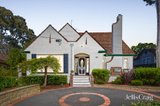 https://images.listonce.com.au/custom/160x/listings/15-naughton-grove-blackburn-vic-3130/322/01987322_img_01.jpg?Vu7FXdv6ylY
