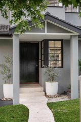 https://images.listonce.com.au/custom/160x/listings/15-ness-street-diamond-creek-vic-3089/194/01474194_img_18.jpg?cCV2AjJoAPw