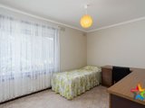 https://images.listonce.com.au/custom/160x/listings/15-neuparth-road-croydon-north-vic-3136/621/01524621_img_10.jpg?X2AnVbxoe74