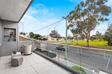 https://images.listonce.com.au/custom/160x/listings/15-north-road-newport-vic-3015/611/01244611_img_21.jpg?OsYZ41OhkwQ