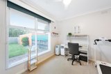 https://images.listonce.com.au/custom/160x/listings/15-northam-road-bentleigh-east-vic-3165/074/01051074_img_09.jpg?mNr3l2qOWPE