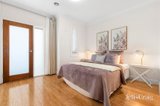 https://images.listonce.com.au/custom/160x/listings/15-nottingham-street-glen-waverley-vic-3150/401/01977401_img_12.jpg?GdoO8ynCPoo