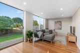 https://images.listonce.com.au/custom/160x/listings/15-octantis-street-doncaster-east-vic-3109/675/01128675_img_05.jpg?7DFUDdNKCs0