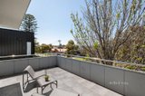 https://images.listonce.com.au/custom/160x/listings/15-olive-street-hampton-vic-3188/194/01445194_img_09.jpg?cR0_9NP-HrY