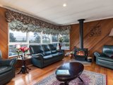 https://images.listonce.com.au/custom/160x/listings/15-orrong-road-mooroolbark-vic-3138/569/01524569_img_05.jpg?jwCoPDI1OM8