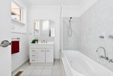 https://images.listonce.com.au/custom/160x/listings/15-oxford-street-whittington-vic-3219/071/01781071_img_07.jpg?mEvskPXmwNE