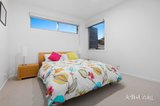 https://images.listonce.com.au/custom/160x/listings/15-ozone-avenue-sorrento-vic-3943/416/01969416_img_14.jpg?slR1MMenMtk