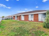 https://images.listonce.com.au/custom/160x/listings/15-paramount-crescent-st-albans-park-vic-3219/902/01699902_img_06.jpg?LLPg7gdZT5Y