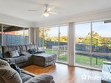 https://images.listonce.com.au/custom/160x/listings/15-park-lane-lilydale-vic-3140/413/01526413_img_07.jpg?2xvU1oBa0Pg