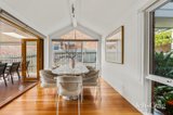 https://images.listonce.com.au/custom/160x/listings/15-park-view-drive-carnegie-vic-3163/770/01979770_img_05.jpg?BU39Q0cYuXU
