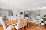https://images.listonce.com.au/custom/160x/listings/15-pasadena-crescent-bentleigh-east-vic-3165/899/01855899_img_06.jpg?xiyFHg69HDM