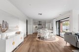 https://images.listonce.com.au/custom/160x/listings/15-point-boulevard-point-lonsdale-vic-3225/093/01726093_img_05.jpg?IwSUdjuvXJU