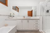 https://images.listonce.com.au/custom/160x/listings/15-pound-road-warrandyte-vic-3113/167/01775167_img_15.jpg?GsH0CWPF3OU