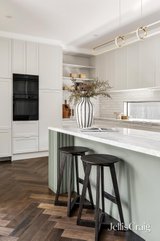 https://images.listonce.com.au/custom/160x/listings/15-president-lane-williamstown-vic-3016/016/01779016_img_05.jpg?m6t3y26nLfg