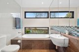 https://images.listonce.com.au/custom/160x/listings/15-queensberry-street-daylesford-vic-3460/955/01558955_img_11.jpg?f4oy2Z_kiH0