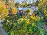 https://images.listonce.com.au/custom/160x/listings/15-rangeview-road-donvale-vic-3111/052/01703052_img_02.jpg?7Y-63FeaSBs