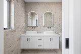 https://images.listonce.com.au/custom/160x/listings/15-raymond-street-daylesford-vic-3460/327/01975327_img_02.jpg?i8s9bWugN6M