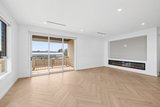 https://images.listonce.com.au/custom/160x/listings/15-raymond-street-daylesford-vic-3460/327/01975327_img_08.jpg?62ZpZtQHYF8