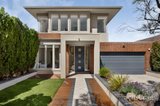 https://images.listonce.com.au/custom/160x/listings/15-remuera-street-caulfield-south-vic-3162/868/01987868_img_01.jpg?JLBFcIgT4hA