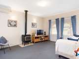 https://images.listonce.com.au/custom/160x/listings/15-sanctuary-court-lilydale-vic-3140/504/01529504_img_02.jpg?r0WPecZBpug