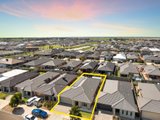 https://images.listonce.com.au/custom/160x/listings/15-sandor-terrace-charlemont-vic-3217/844/01698844_img_16.jpg?2Bxi3lPmyOE