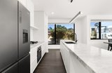 https://images.listonce.com.au/custom/160x/listings/15-saxon-street-doncaster-vic-3108/532/01902532_img_04.jpg?SRNvcgb6RHg
