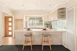 https://images.listonce.com.au/custom/160x/listings/15-selsey-street-seaford-vic-3198/118/01482118_img_03.jpg?puib2izOAUY