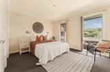 https://images.listonce.com.au/custom/160x/listings/15-selsey-street-seaford-vic-3198/118/01482118_img_07.jpg?yF4BlERvEvc