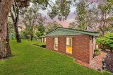 https://images.listonce.com.au/custom/160x/listings/15-sharrow-road-mitcham-vic-3132/438/01297438_img_14.jpg?UYwtzNLRU_4