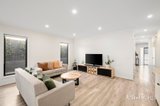 https://images.listonce.com.au/custom/160x/listings/15-simmons-court-chirnside-park-vic-3116/667/01779667_img_08.jpg?cA2YgS9RX1g