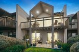 https://images.listonce.com.au/custom/160x/listings/15-st-andrews-court-chirnside-park-vic-3116/754/00667754_img_01.jpg?cdutyUFMzbI