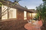 https://images.listonce.com.au/custom/160x/listings/15-st-anthonys-place-kew-vic-3101/071/01642071_img_10.jpg?Do9d4mpbPtk