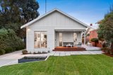 https://images.listonce.com.au/custom/160x/listings/15-stradling-avenue-geelong-vic-3220/095/01423095_img_13.jpg?gJ4QaoOAD20