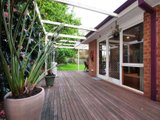 https://images.listonce.com.au/custom/160x/listings/15-summerhill-park-drive-mooroolbark-vic-3138/987/01523987_img_18.jpg?3wAF0QZo45M