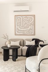 https://images.listonce.com.au/custom/160x/listings/15-sutton-street-chelsea-heights-vic-3196/618/01935618_img_13.jpg?aAeQBdqwmv0