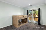 https://images.listonce.com.au/custom/160x/listings/15-swanston-street-heidelberg-heights-vic-3081/412/01988412_img_11.jpg?UnJTHwUFaLE