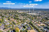 https://images.listonce.com.au/custom/160x/listings/15-the-parkway-chirnside-park-vic-3116/224/01504224_img_13.jpg?bSLPKfJ2FB0