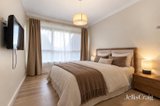 https://images.listonce.com.au/custom/160x/listings/15-thompson-street-glen-waverley-vic-3150/901/01976901_img_13.jpg?4slHZQKIOJQ