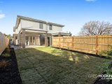 https://images.listonce.com.au/custom/160x/listings/15-thorpe-street-newport-vic-3015/753/01203753_img_10.jpg?ZVT-jTFEJL8