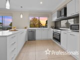 https://images.listonce.com.au/custom/160x/listings/15-tournament-road-chirnside-park-vic-3116/971/01525971_img_09.jpg?3mzMEHWZTq8