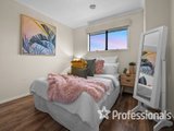 https://images.listonce.com.au/custom/160x/listings/15-tournament-road-chirnside-park-vic-3116/971/01525971_img_18.jpg?4-TwLE-MKuk