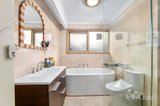 https://images.listonce.com.au/custom/160x/listings/15-trenton-avenue-glen-waverley-vic-3150/691/01981691_img_07.jpg?uk2If0_yiAo
