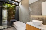 https://images.listonce.com.au/custom/160x/listings/15-union-street-richmond-vic-3121/546/01726546_img_15.jpg?NNK0yDWUAXM