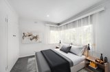 https://images.listonce.com.au/custom/160x/listings/15-waratah-avenue-glen-huntly-vic-3163/915/01336915_img_06.jpg?Le1M2_Zx-h8