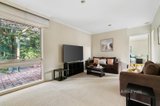 https://images.listonce.com.au/custom/160x/listings/15-warringah-crescent-eltham-vic-3095/429/01559429_img_14.jpg?jBP5z8PtEq0