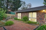 https://images.listonce.com.au/custom/160x/listings/15-wembley-close-briar-hill-vic-3088/224/01605224_img_11.jpg?zYpArczU62Q