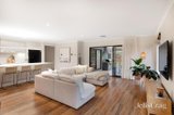 https://images.listonce.com.au/custom/160x/listings/15-williamsbrook-avenue-doreen-vic-3754/019/01943019_img_05.jpg?ohy-D1hnr3A