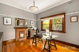 https://images.listonce.com.au/custom/160x/listings/15-williamson-avenue-strathmore-vic-3041/220/01872220_img_14.jpg?90WgHOs0wUQ