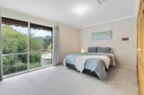 https://images.listonce.com.au/custom/160x/listings/15-woodhill-close-research-vic-3095/582/01352582_img_11.jpg?Zul4ReFxF_s